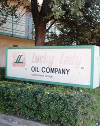 Lucky-Lady-Oil.jpg