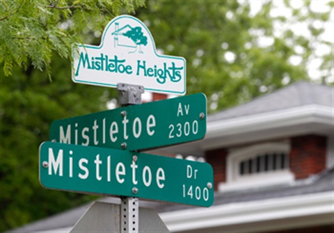 Mistletoe-Heights.jpg