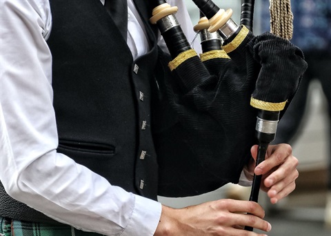 bagpipe player