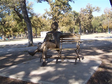 Mark Twain Statue