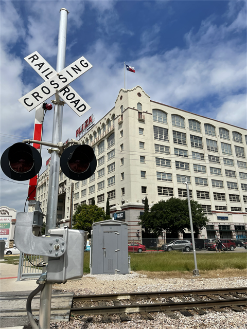 City_News_railroadcrossing.png