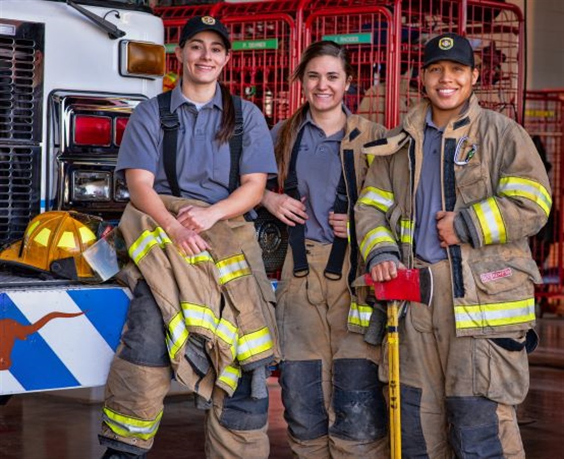 Firefighters warn leaving bottled water in your car could start a fire