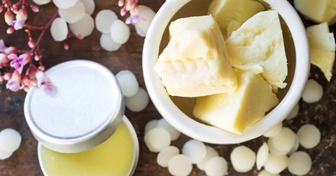 homemade-lip-balm.jpg