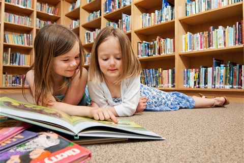 girls-reading.jpg