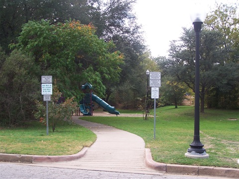 Worth Hills Park1.JPG