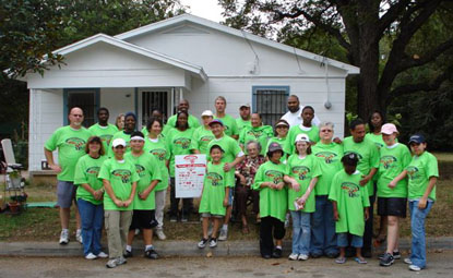 Brushup photo of group participated in clean up 